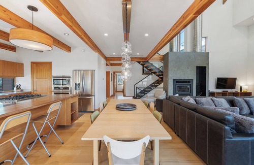 Alyeska House | Modern Girdwood House w/Hot Tub, Sauna, and Fire Place