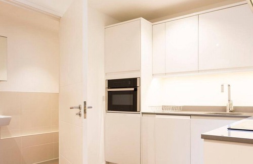 Harringay Apartment | Modern Ground Floor Studio PARKING Finsbury Park