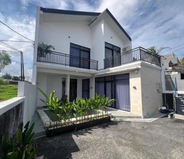 Cepaka Villa | Modern Guest house in Cepaka
