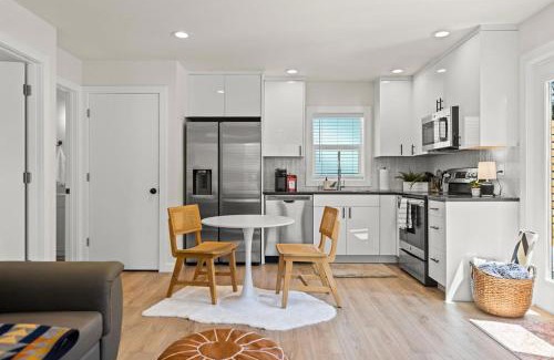 Washougal House | Modern Guest House Near Downtown!