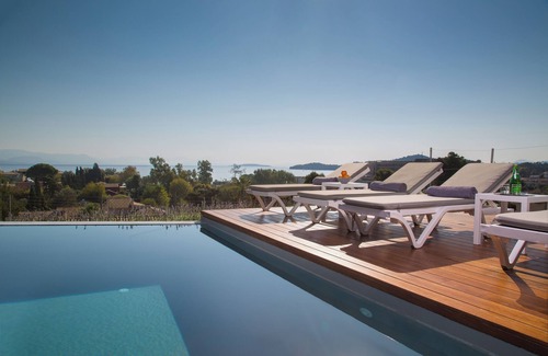 Dassia Villa | Modern guest house with private pool and fantastic views to the beach