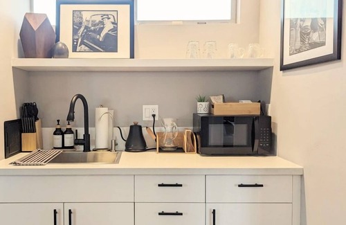 Ladera Heights Apartment | Modern Guest Villa Near LAX, SoFi & Beaches