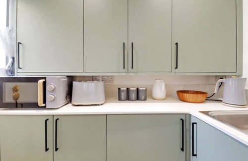 Brighton House | Modern Hanover Town House