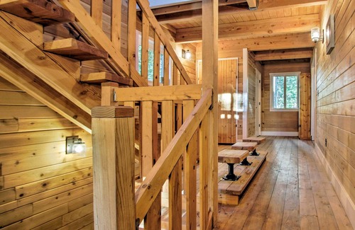 Burley House | Modern Harstine Island Hideaway w/ Water Views!