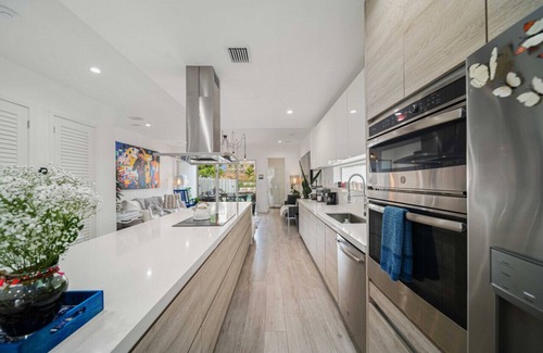 Coral Way House | Modern Haven 5B/4B w/Heated Pool - Last Minute Booking Sale!