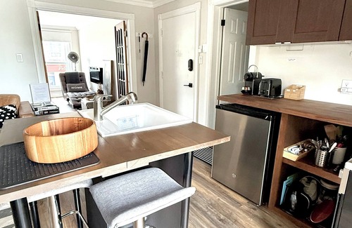 Perth Apartment | Modern Heritage Oasis with Stunning Tay Basin & Fountain View