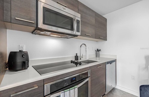 Downtown Miami Apartment | Modern High-Rise Escape in the Heart of Miami, 1 Bed & 1 bath
