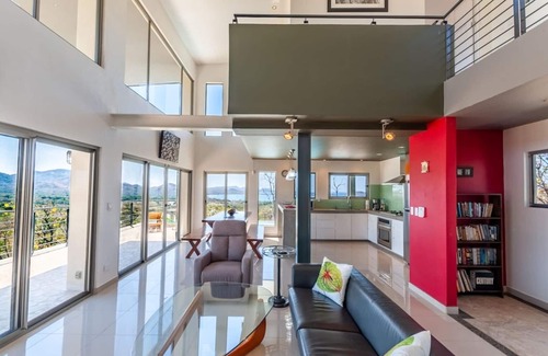 Potrero Villa | Modern Hillside Home with Sleek Interiors and Panoramic Poolside Views