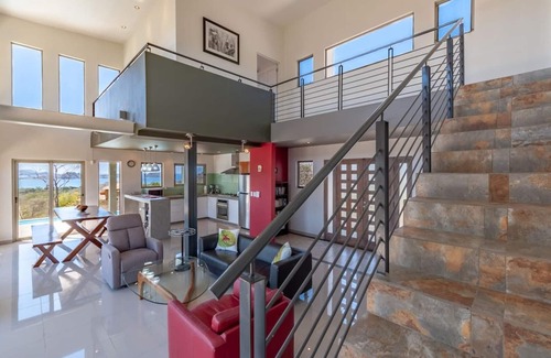 Potrero Villa | Modern Hillside Home with Sleek Interiors and Panoramic Poolside Views