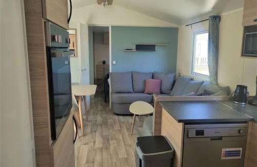 Lauwersoog House | Modern holiday Chalet on lake side holiday park