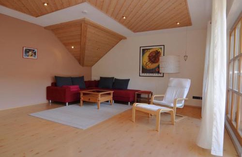 Prunn House | Modern Holiday Home in Prunn near Lake