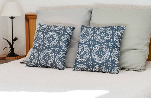 Minerve House | Modern Holiday Home in Minerve with Private Courtyard