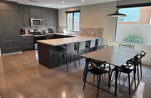 Cave Creek House | Modern Home 2 Min Walk to Town Center with Garage!