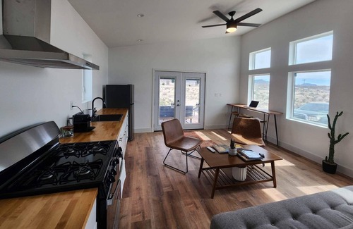 Study Butte-Terlingua Cabin | Modern Home 5 min to Big Bend
