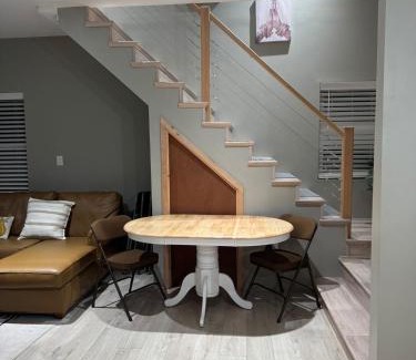 Lake Placid House | Modern Home &Cozy