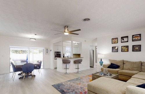 Pembroke Pines House | Modern home & guest suite with private pool, AC, & dog-friendly fenced yard