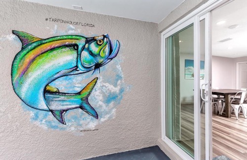 Tarpon Springs Villa | Modern Home, Heated Pool, Close to Beaches!