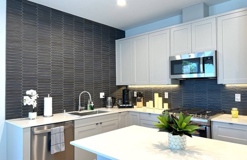 Fairmount Park House | Modern Home in Heart of West SEA (safer area), near Downtown, Beach, Hwy Access