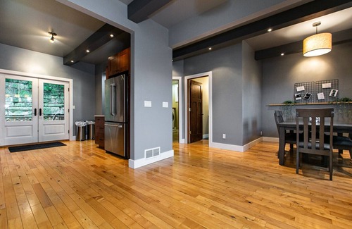 Dubuque House | Modern home in historic neighborhood with lower level game room!