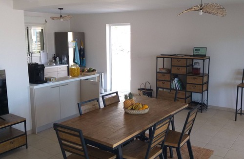 La Riviere Saint-Louis Cottage | Modern Home in Saint-Louis Near Cilaos
