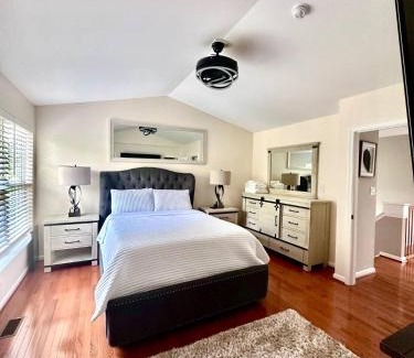 Sterling Apartment | Modern Home in Sterling