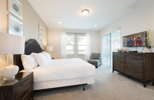 West Kissimmee House | Modern Home Near Disney With Private Pool, Media Room And Waterpark & Resort Access At Encore Resorts Reunion - 7576Mr