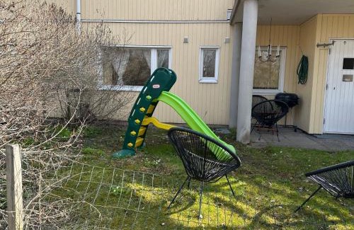 Kauniainen House | Modern Home with Private Lawn, BBQ & Free Parking in Peaceful Area