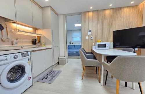 Hwagok-dong Apartment | modern house