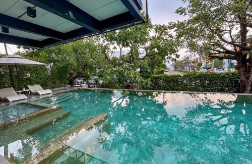 Samut Sakhon Villa | Modern House Uprompt Chiangmai