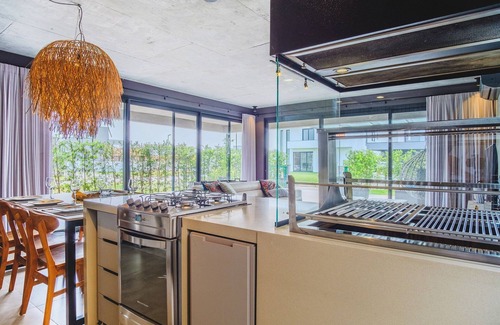 Praia do Rosa Apartment | Modern House With Pool Next to Surfland Roi00