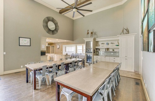 Garden City House | Modern Huge Home! 11,500 sq. ft! Family Reunions or Big Group! Perfect Location