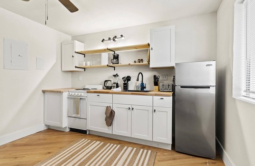 Huntsville Apartment | Modern Huntsville Studio: Downtown & Park Access