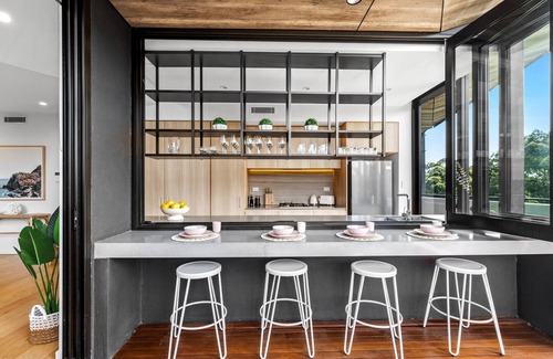 Waterloo Apartment | Modern Inner City Park-Side Pad