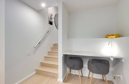 Burnaby House | Modern King-Size Guest Suite