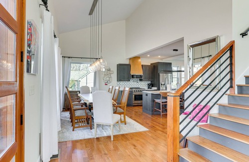 Counce House | Modern Lake House Retreat w/Deck on Pickwick Lake