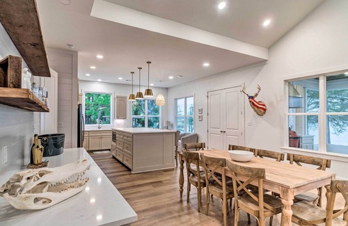 St. Joseph House | Modern Lake House on Lake Bruin: Pier & Boat Slip!
