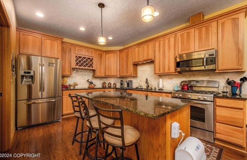 Wasilla House | Modern Lake Lucille Lakefront, Whole 5 bedroom house, Private dock & gamesn