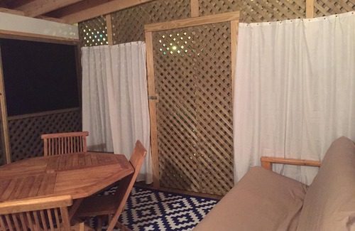 Whitefield Condo | Modern Lakeside "Home Away from Home" Near Santa's Village and Bretton Woods
