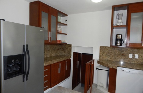 Zona Hotelera Villa | Modern & Large Villa Located On Caribbean Beach