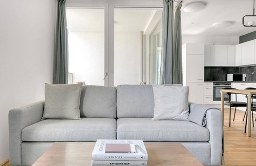 Vienna Apartment | Modern Leopoldstadt 2BR w/Loggia, Gym & Sauna, near U2, by Blueground