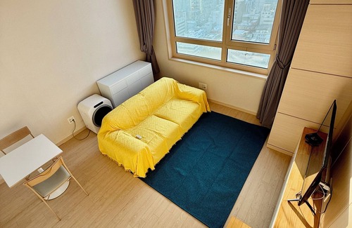 Sindang-dong Apartment | Modern Loft Apartment in Center of Seoul, 1-Minute Walk to Subway