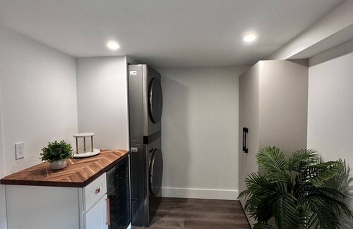 Parker Street Apartment | Modern Loft in Downtown Lakeland