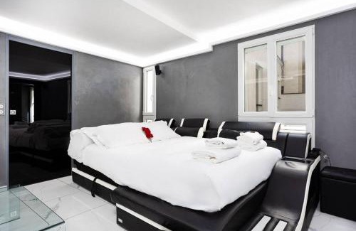 17th Arrondissement Apartment | Modern Loft in Paris Center!
