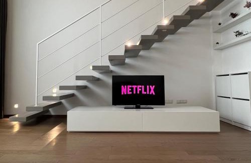 Navigli Apartment | Modern Loft