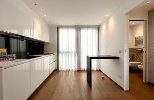 Navigli Apartment | Modern Loft