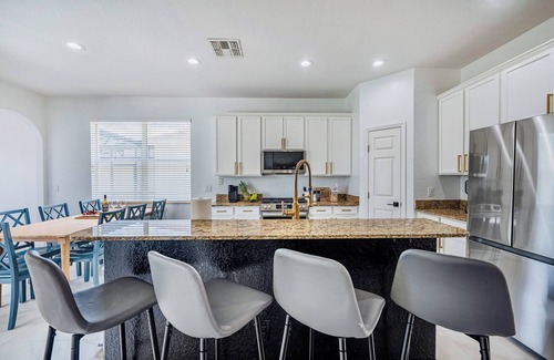 Kissimmee Villa | Modern Lux Villa Mins to Disney! Resort Home w/Pool and Hot Tub! No Resort Fee!