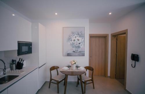 Roman Ridge Apartment | Modern Luxury Apartment in Nova by Devtraco- prime location and convenient 15mins from the airport