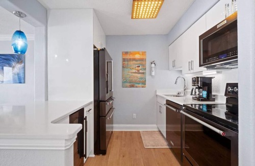 Northeast Virginia Beach Apartment | Modern Luxury Design & Panoramic Ocean Views! 1106