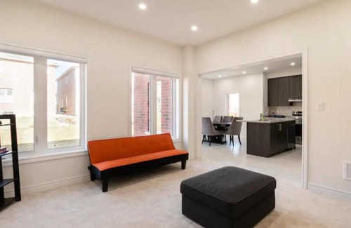 Whitby House | Modern Luxury Home