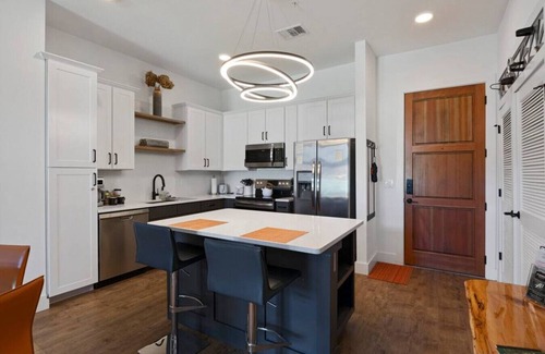 Asheville Condo | Modern Luxury in Downtown AVL - Free Parking - Condo 205